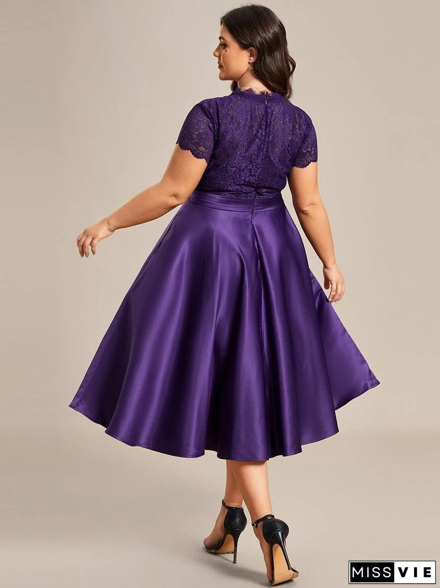 Elegant Plus Size Lace A-line Cocktail Dress with Pockets