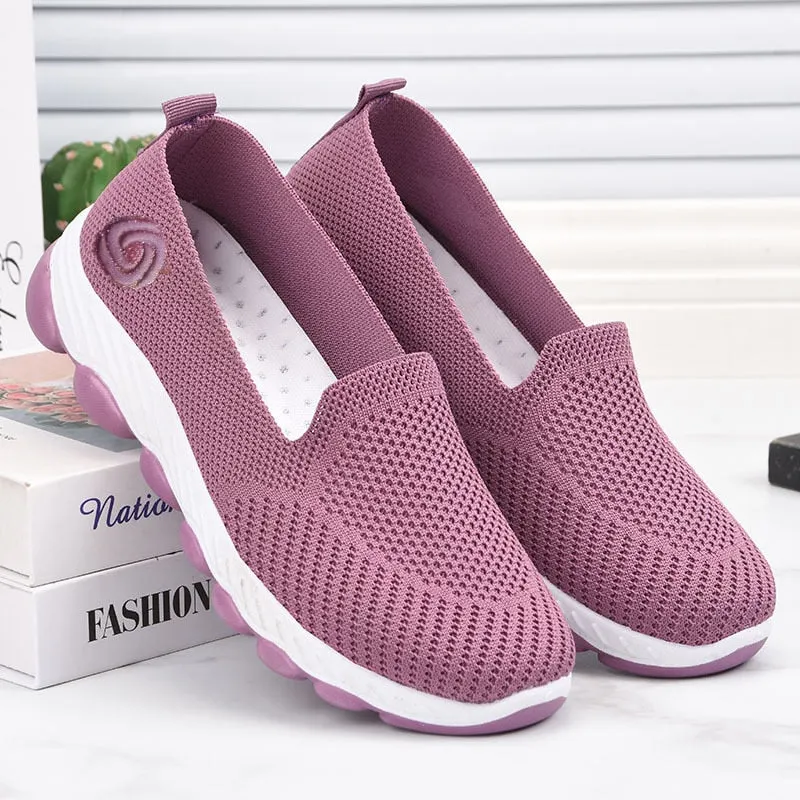 Casual Sneakers Mesh Breathable Women Flat Shoes Spring Slip on Flats Korean Lightweight Summer Loafers Fashion Women Sneakers