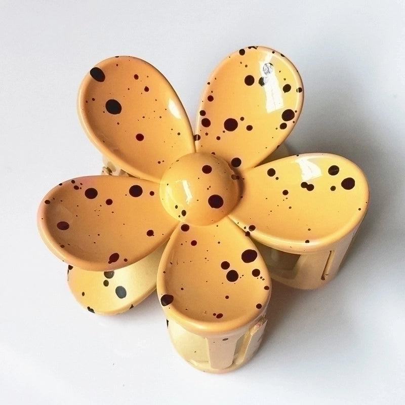 Minimalist Flower Plastic Stoving Varnish Hair Claws 1 Piece