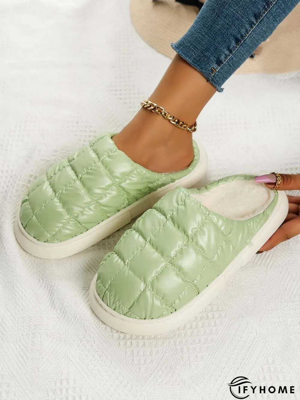 Thermal Lined Quilted Bedroom Slippers | IFYHOME