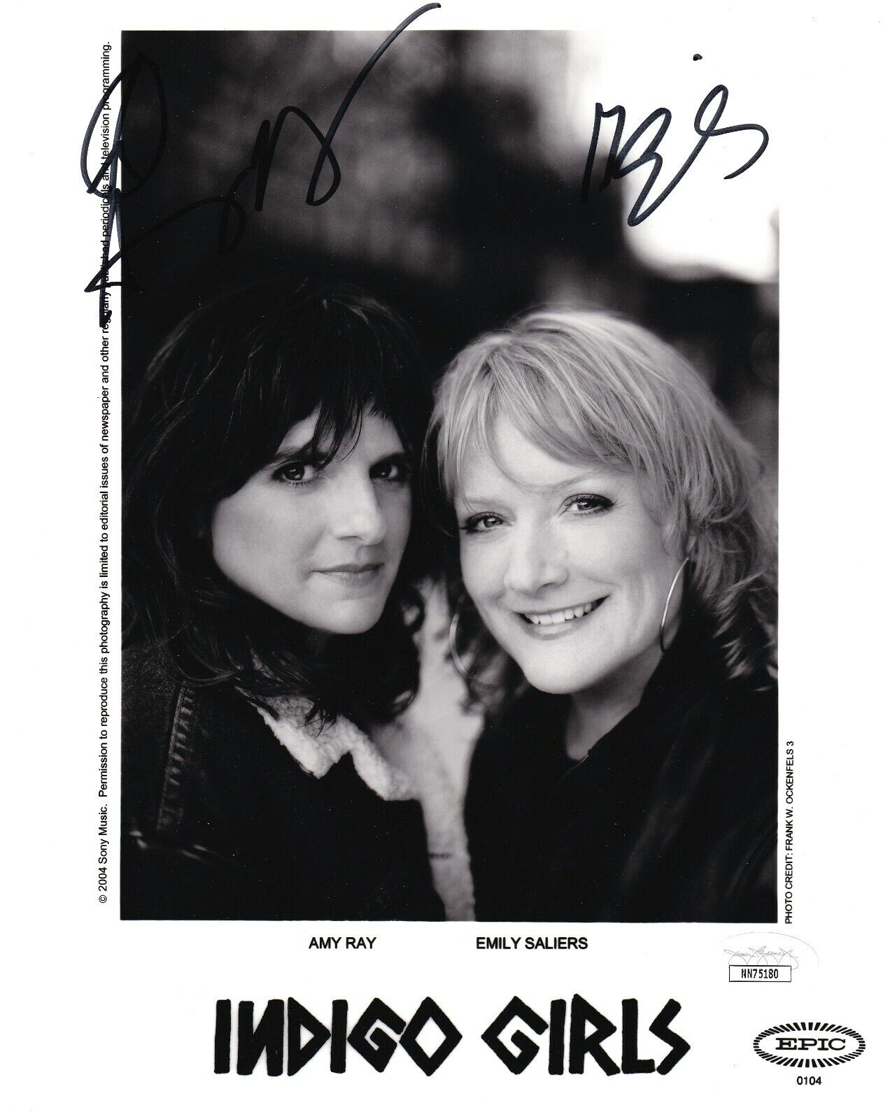 Indigo Girls REAL hand SIGNED 8x10 Promo Photo Poster painting #2 JSA COA Amy Ray Emily Saliers