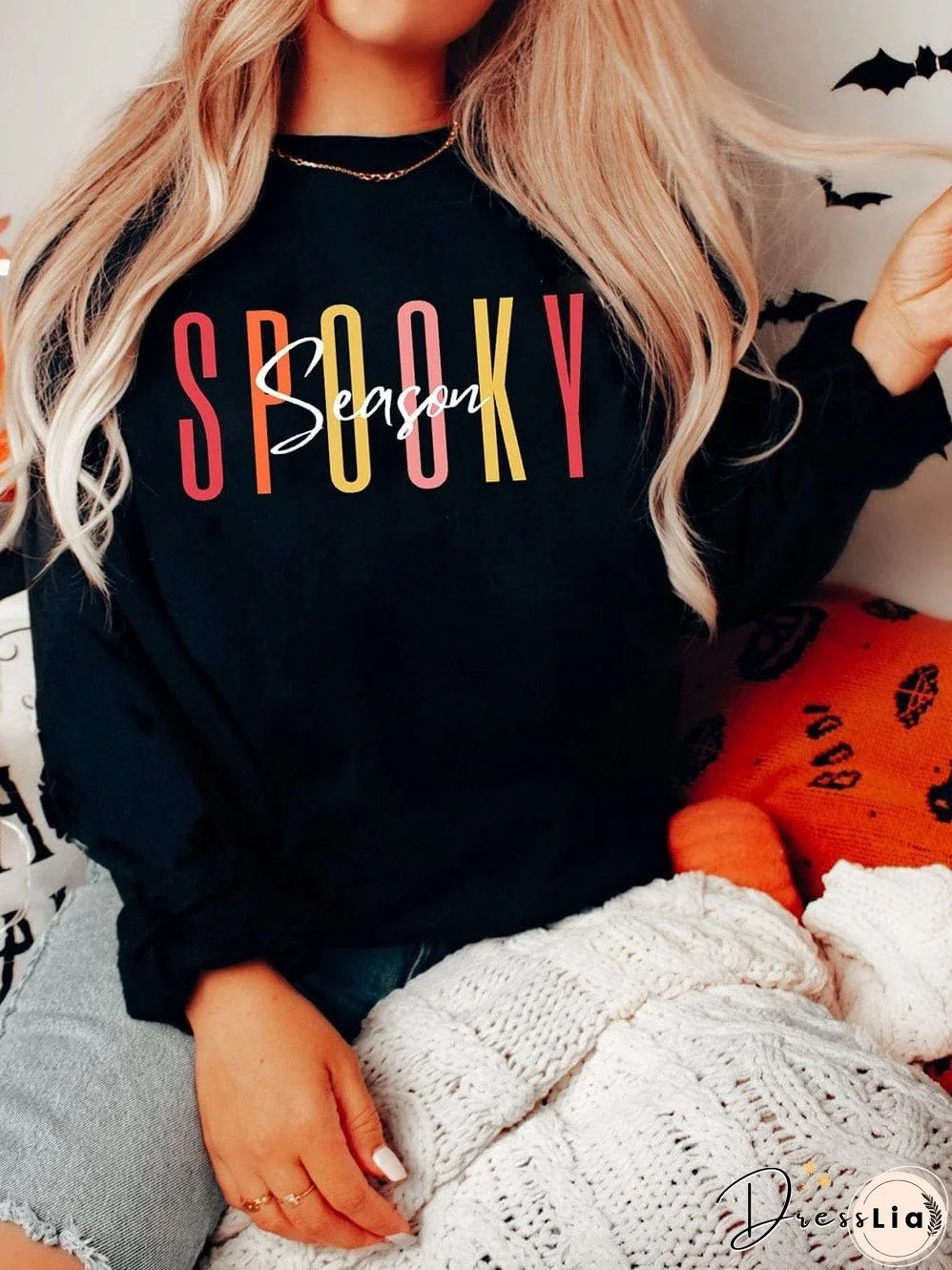 Spooky Black Halloween Vibes Graphic Crewneck Sweatshirt