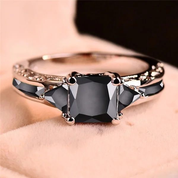 Delicate Silver Color Trendy Ring for Women Elegant Princess Cut Inlaid Black Zircon Stones Wedding Ring Engagement Jewelry