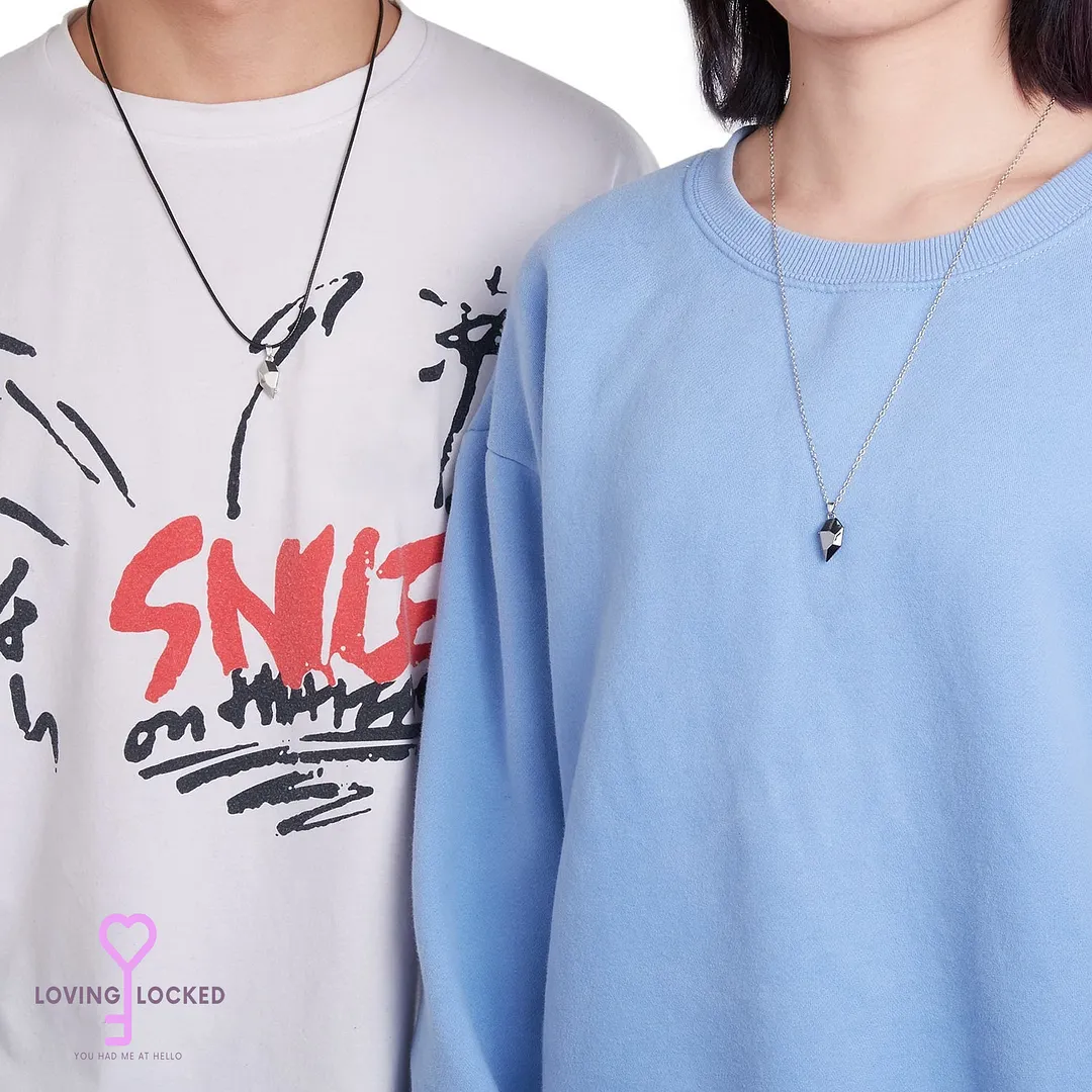 Lovinglocked Couples Magnetic Heart Pendants (2Pcs)