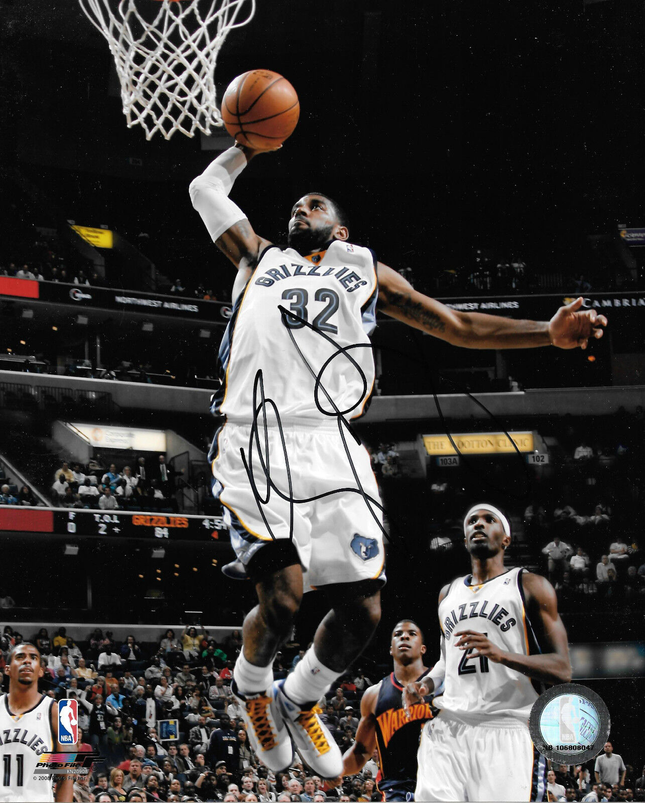 GFA Memphis Grizzlies * O.J. MAYO * Signed 8x10 Photo Poster painting RW1 COA