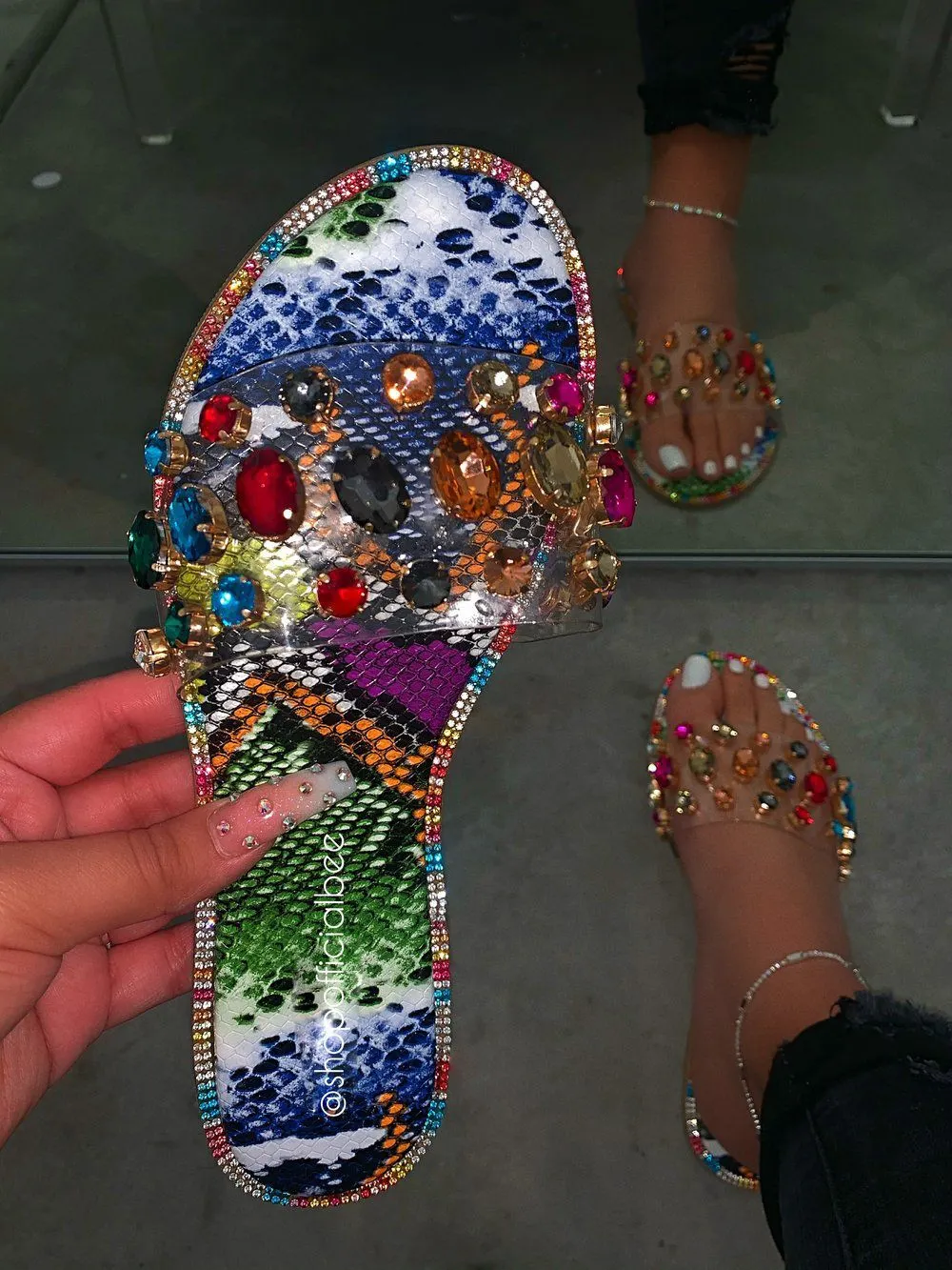 Slides Women Flip Flops Shoes Slippers Gemstone Rhinestones Shoes Sandals Ladies Slides Wild Diamond Slippers chanclas mujer