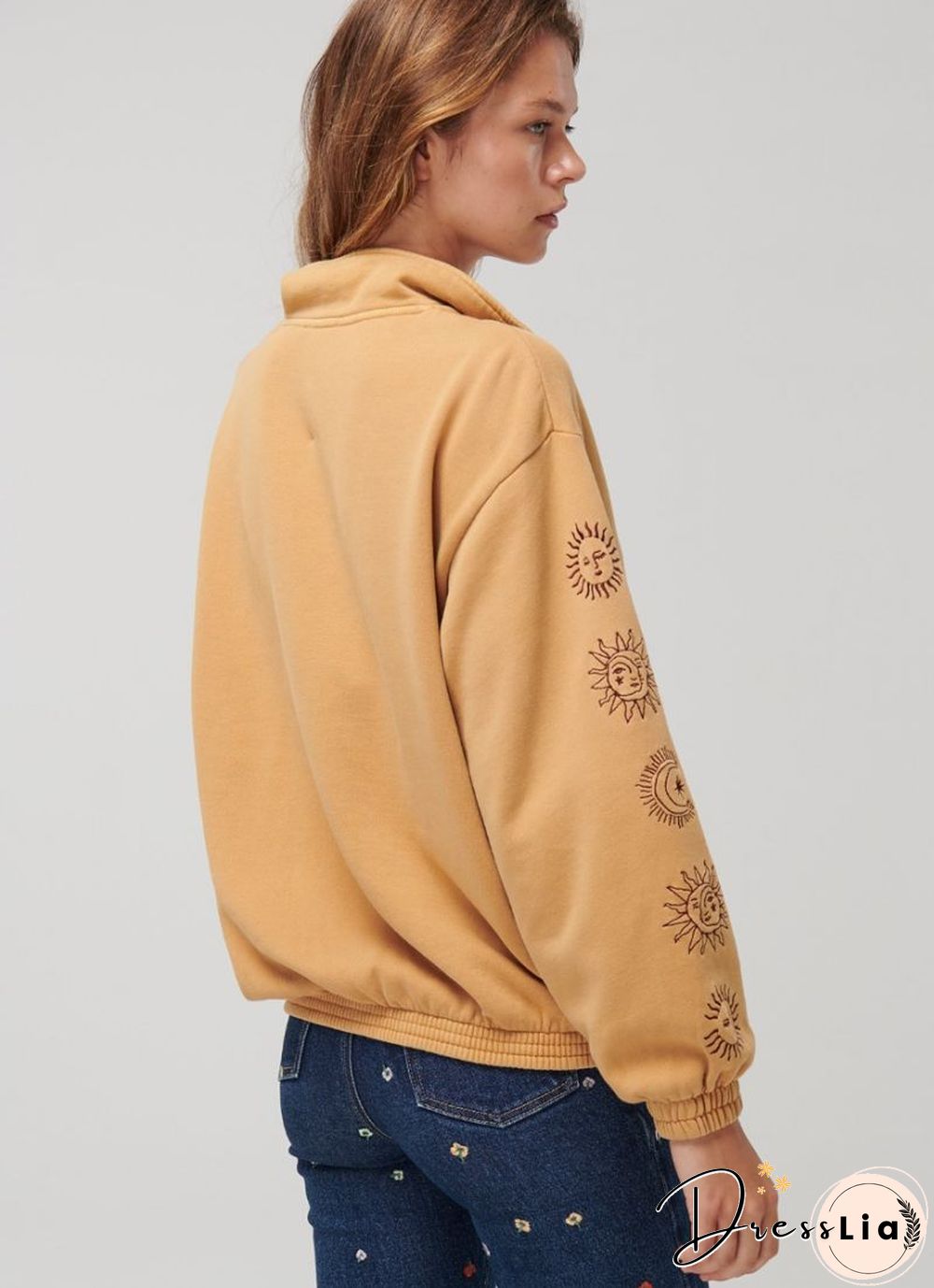 Vintage Long-Sleeved Printed Sweatshirt