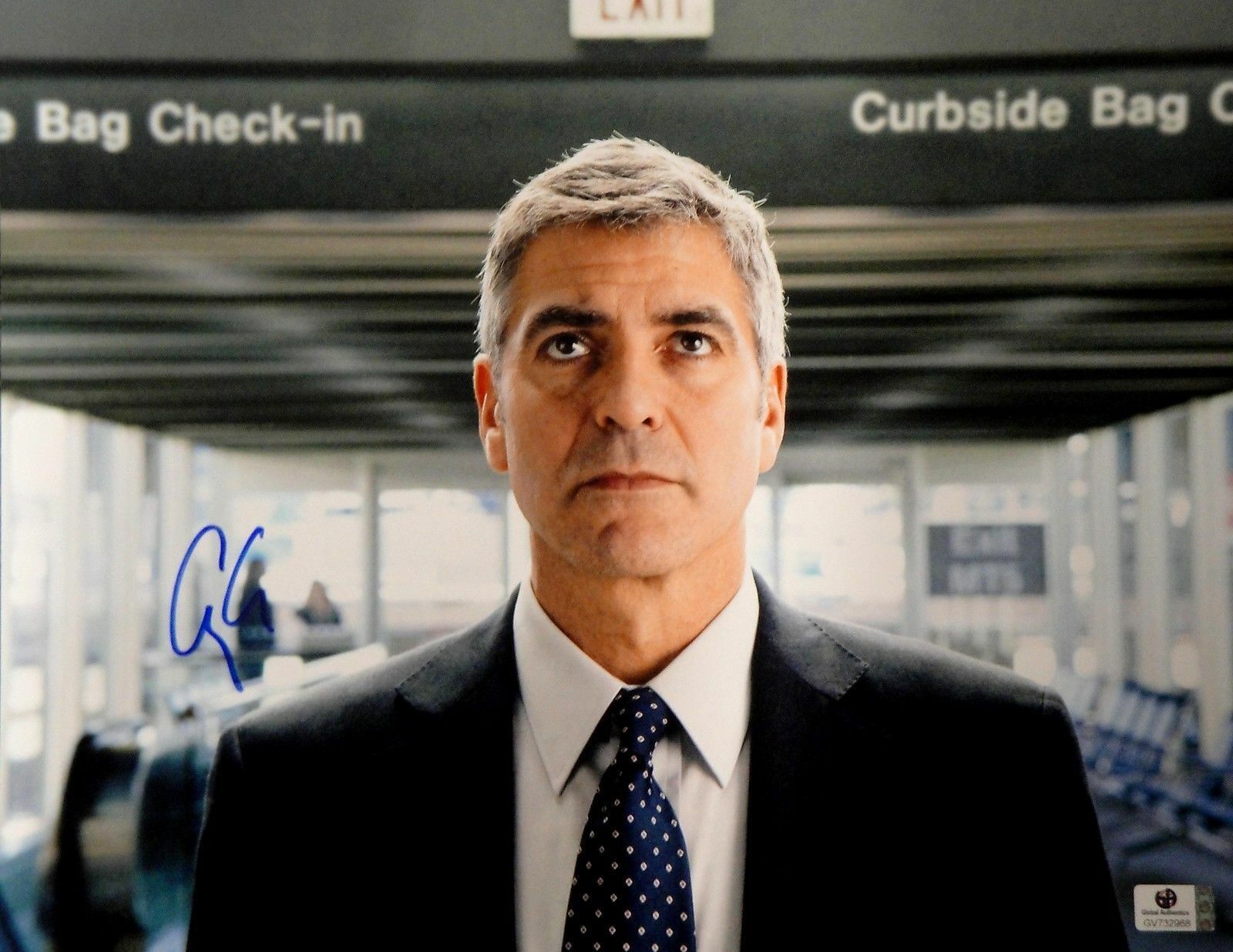 George Clooney Hand Signed Autographed 11x14 Photo Poster painting Up in The Air JSA T60161