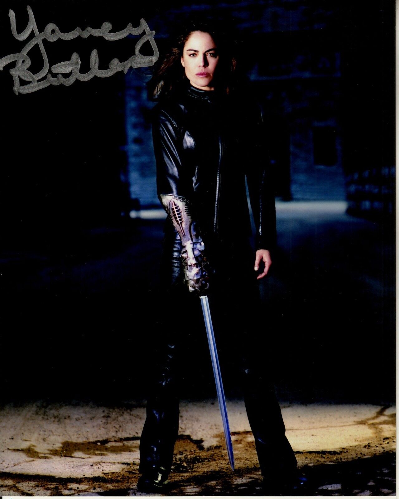 YANCY BUTLER hand-signed WITCHBLADE 8x10 uacc rd coa STUNNING CLOSEUP W/ SWORD