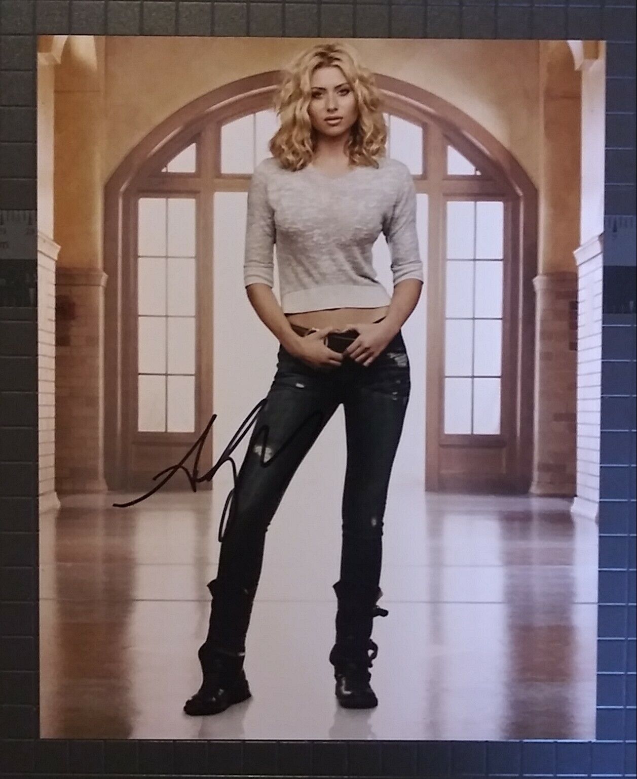 Aly Michalka signed 8x10