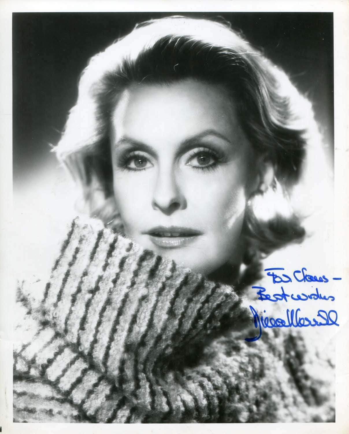 ACTRESS Dina Merrill autograph, signed Photo Poster painting