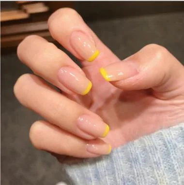 24pcs/Set Simple French False Nails Short Design Fashion Finished Full Cover Artificial Nail Art Tips Nail Decorations Tools-Nail Inspo