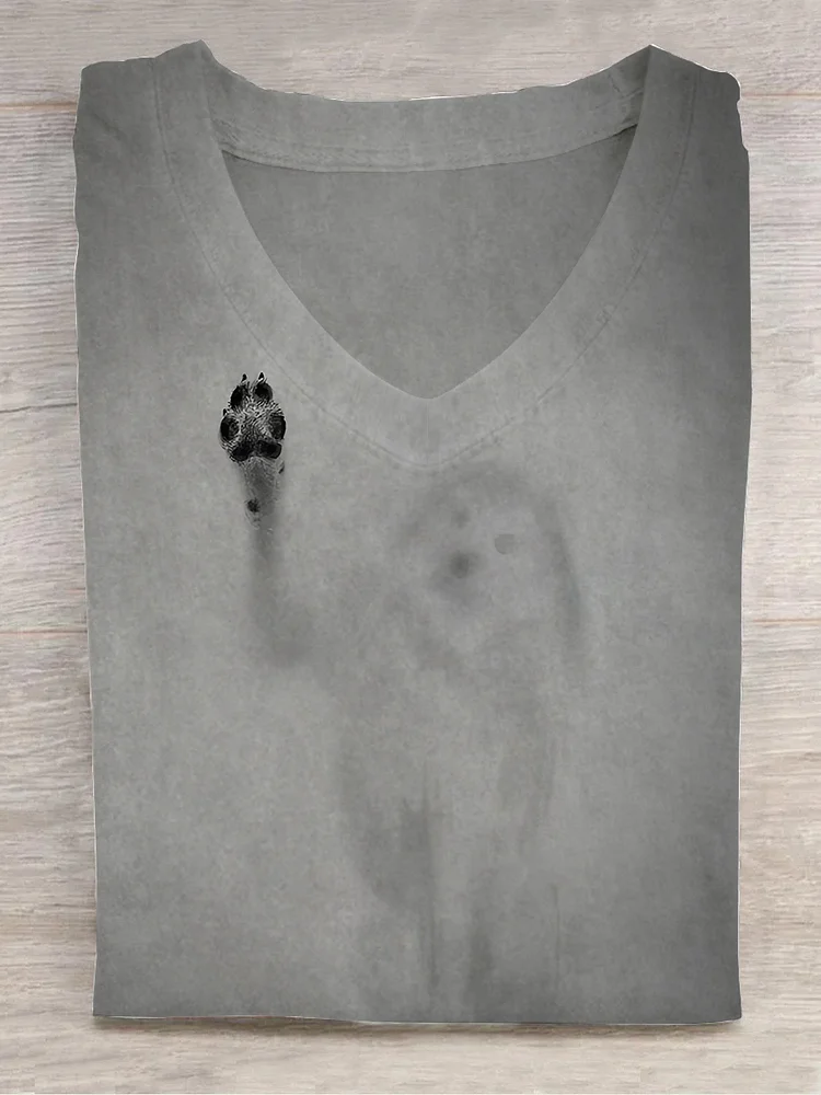Teecade Teecade  Partial Shadow of Dog Paw V-neck T-shirt
