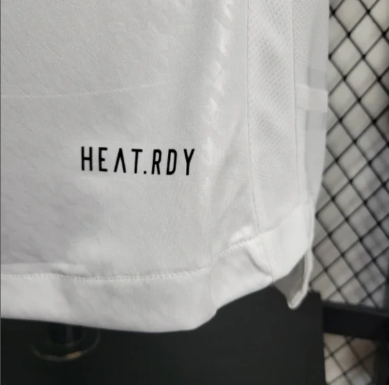 24/25 Real Madrid White Player Version Football T-Shirt Thai Quality