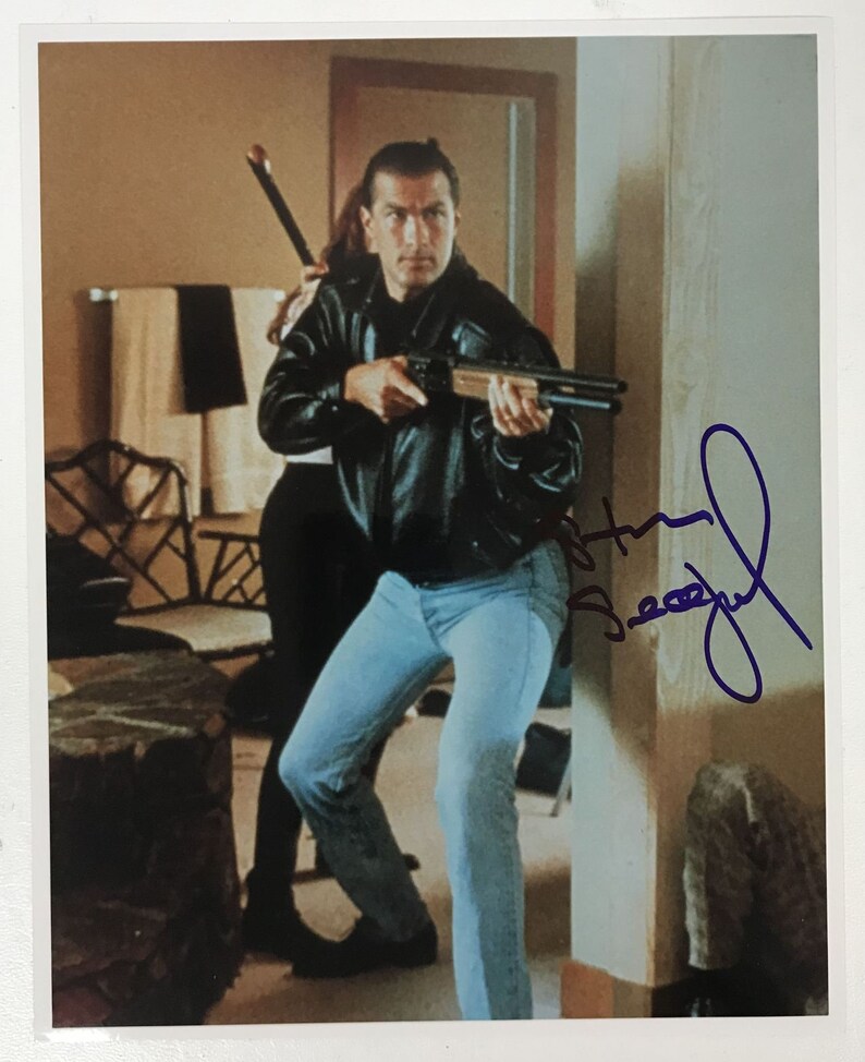 Steven Seagal Signed Autographed Glossy 8x10 Photo Poster painting - COA Matching Holograms