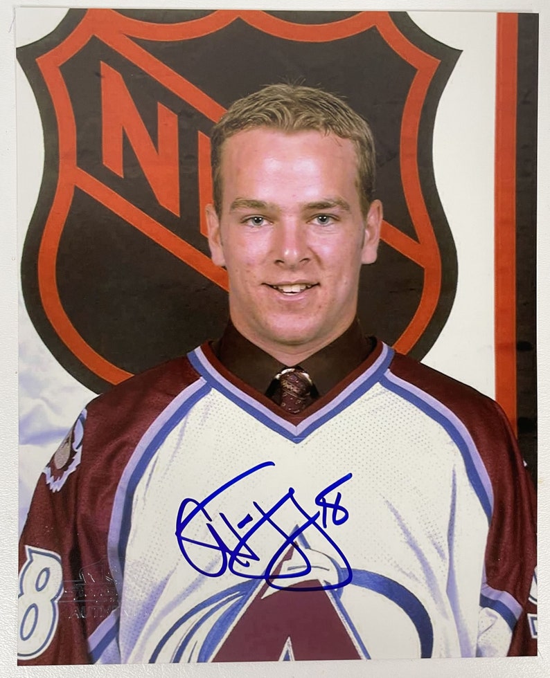 Alex Tanguay Signed Autographed Glossy 8x10 Photo Poster painting Colorado Avalanche - COA Matching Holograms