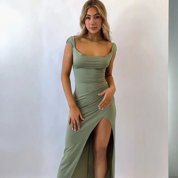 Sommerliches Schlitzkleid