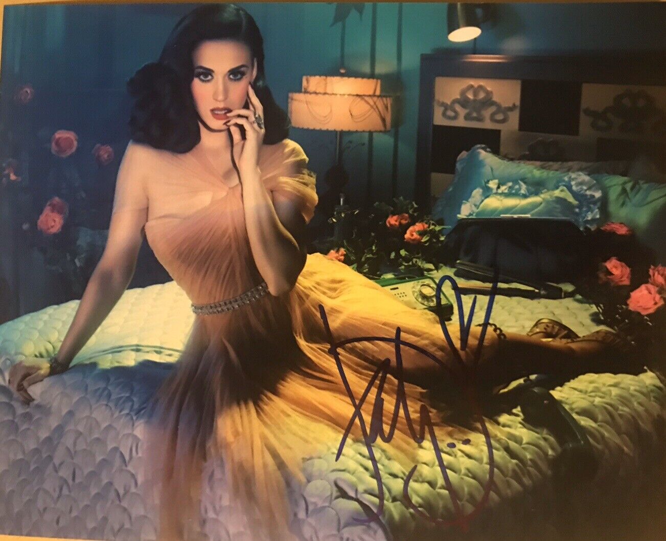 Katy Perry Signed Autographed Photo Poster painting 8x10 Sexy