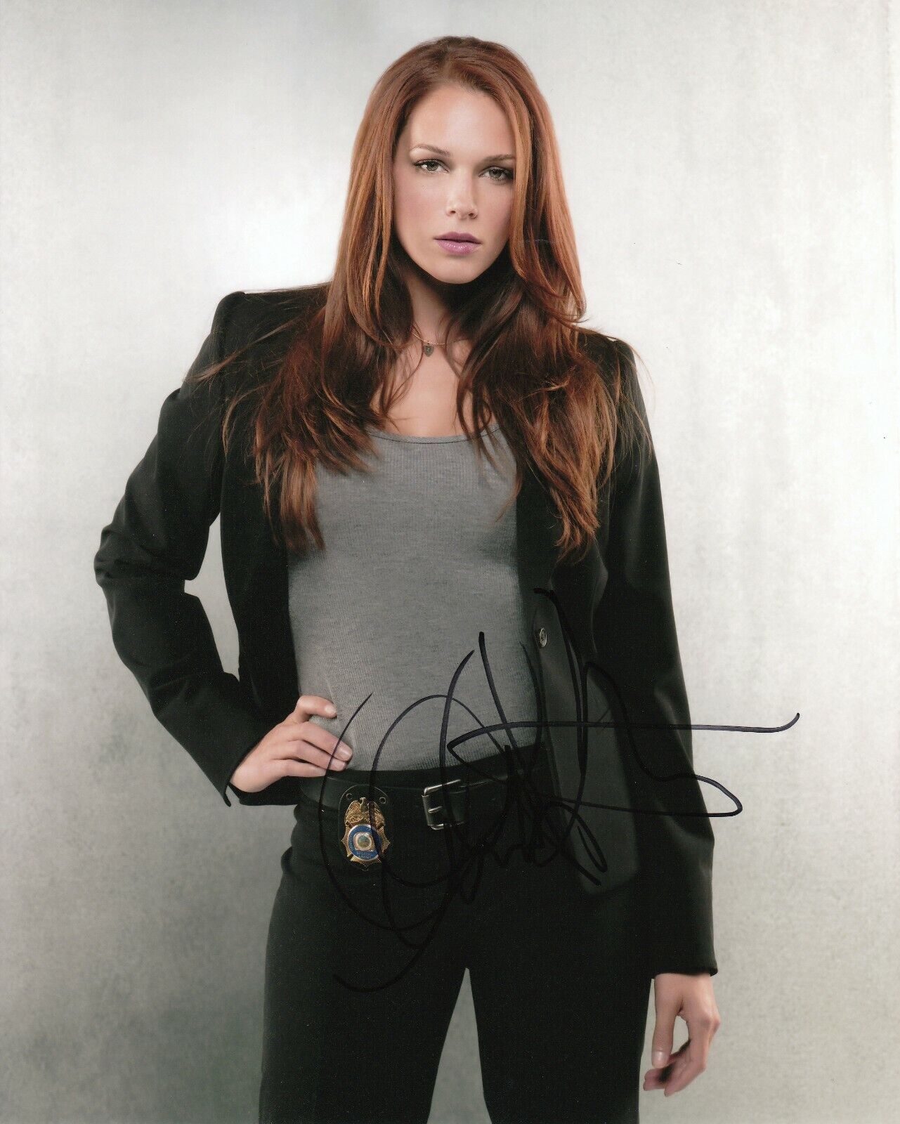 Amanda Righetti 'The Mentalist' Autographed 8x10 Photo Poster painting w/ CoA & Signing Details