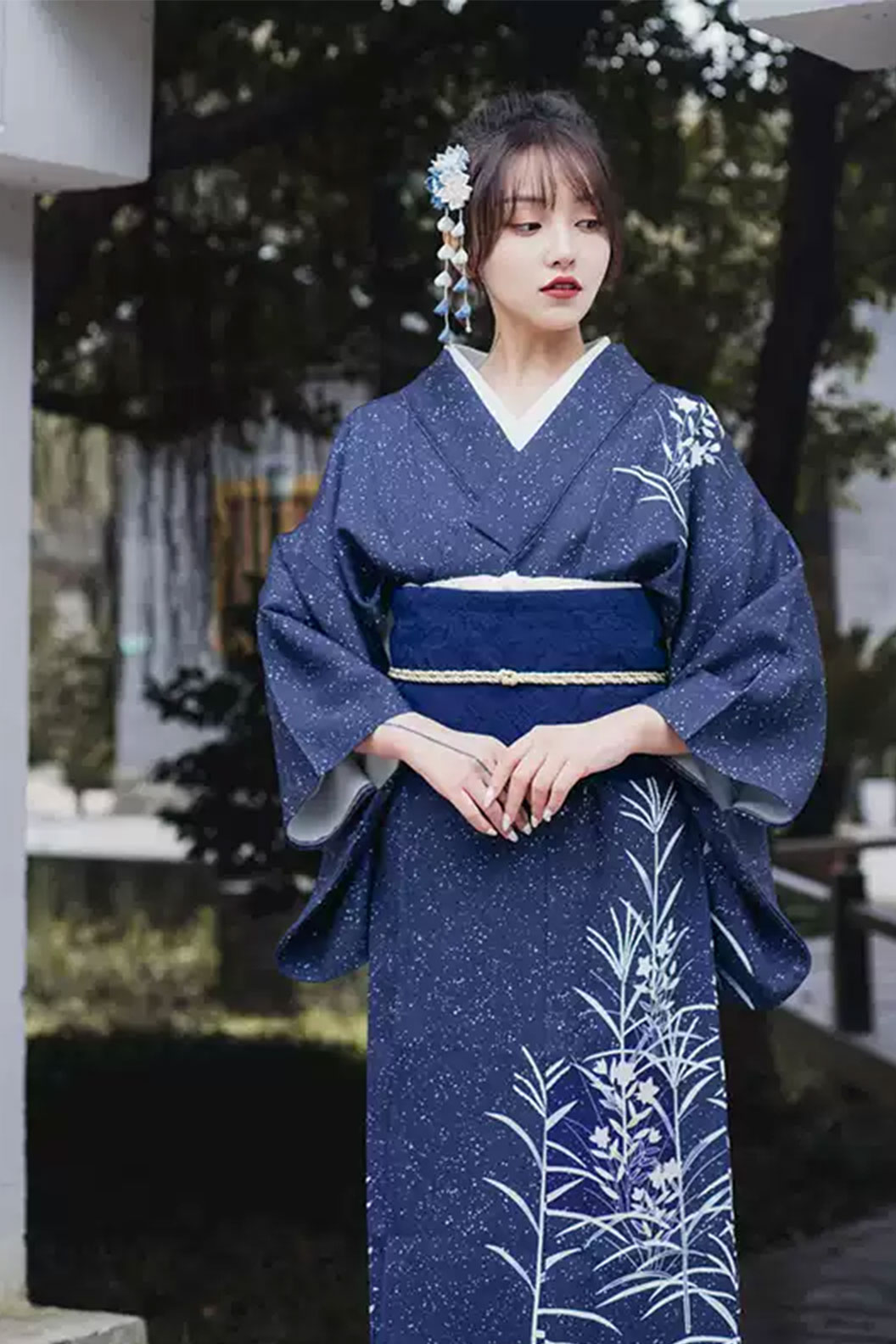 Yukata Kimono with Blue Robe and Iris Flowers - ぎおんまつり Stupa Stones