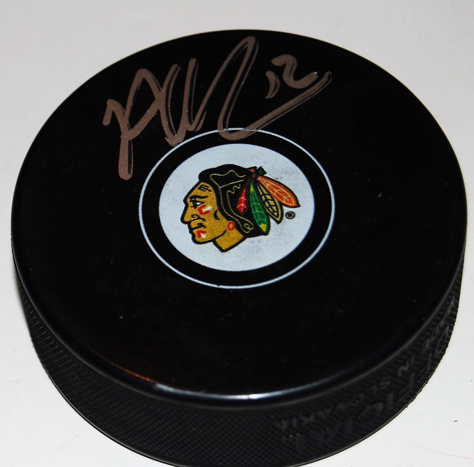 ALEX DEBRINCAT signed (CHICAGO BLACKHAWKS) autograph souvenir hockey puck W/COA