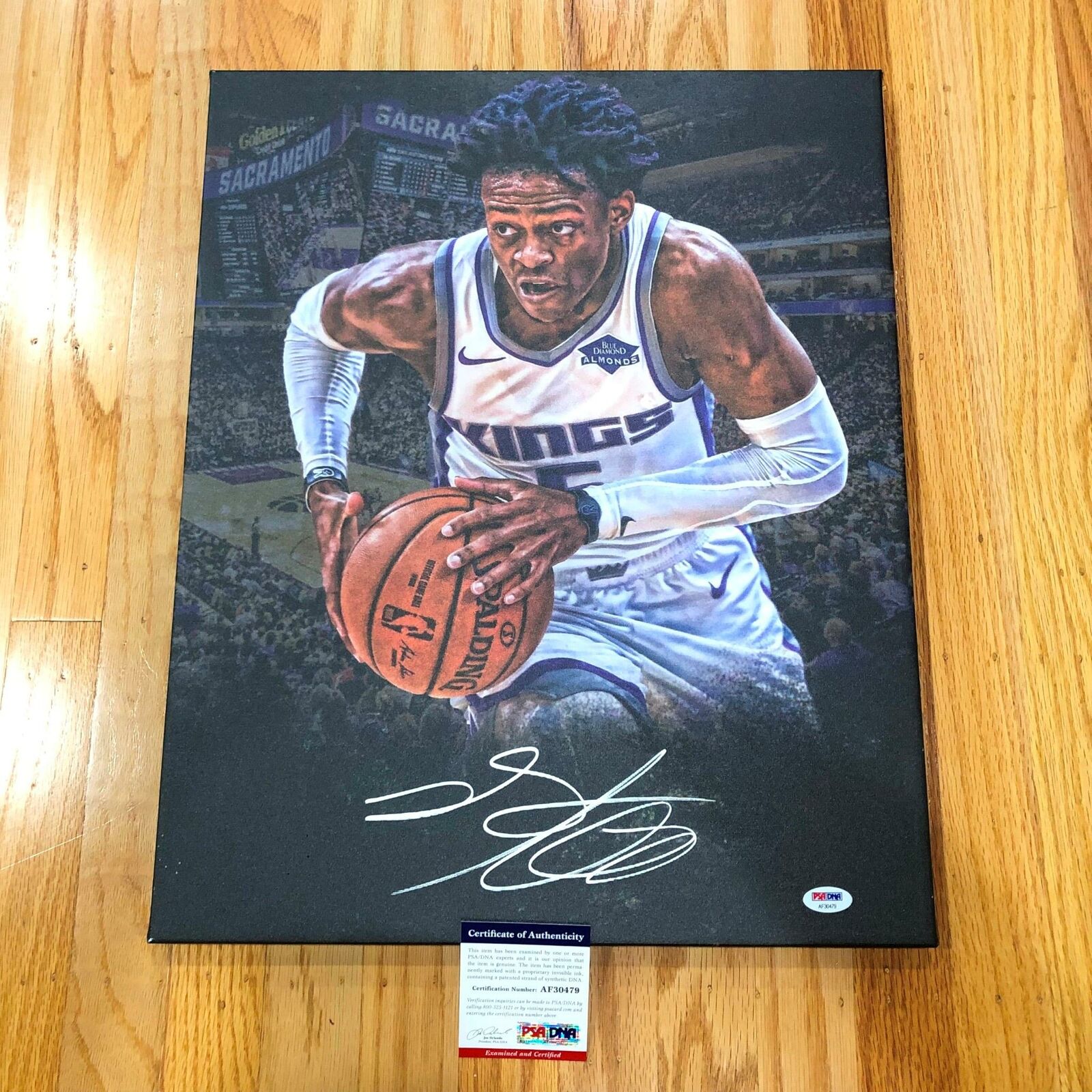 De'Aaron Fox signed 16x20 canvas PSA/DNA Sacramento Kings Autographed