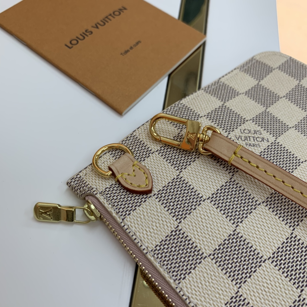 084edbbfed824ca37b3404068fc4505b