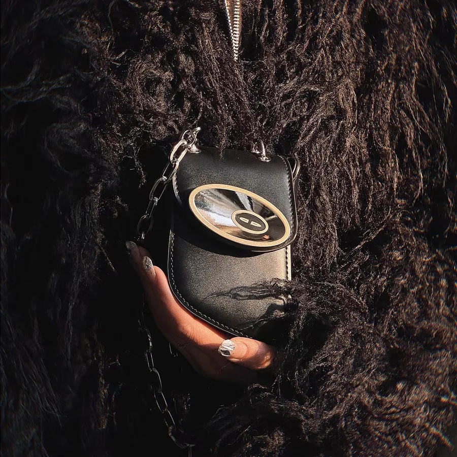 Danccia " Round Card  "  CROSSBODY BAG