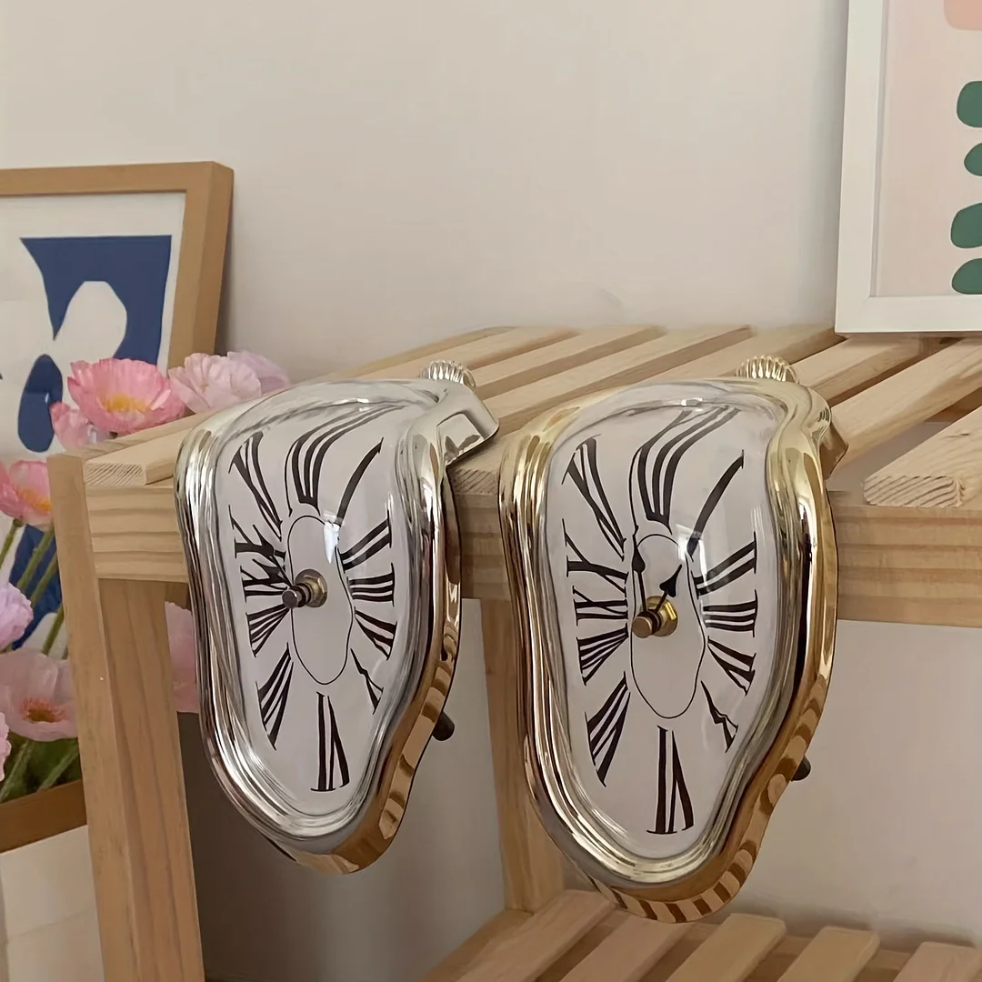 Sdrawing Silent Minimalist Roman Numeral Clock - Vintage Creative Twist Wall Clock for Home Bedroom Living Room