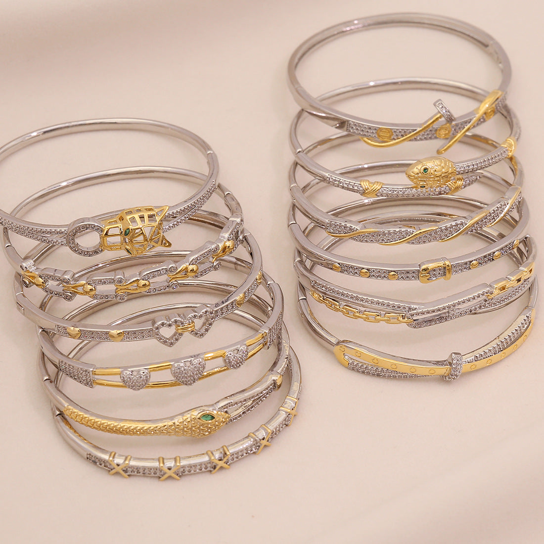 Gold Heart Bracelet Snake-Shaped Leopard Head Copper Micro-Inlaid Bracelet Exclusive For B636