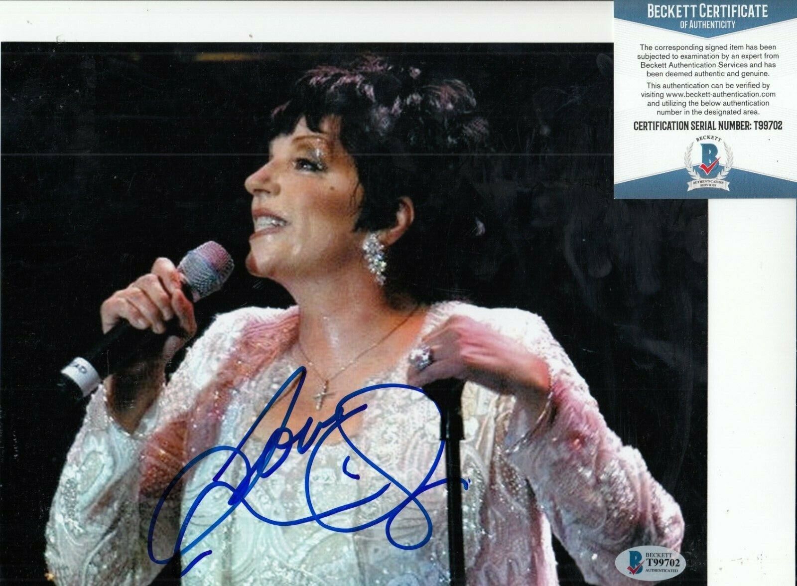 LIZA MINNELLI signed (CABARET) Movie Singer Star 8X10 Photo Poster painting BECKETT BAS T99702