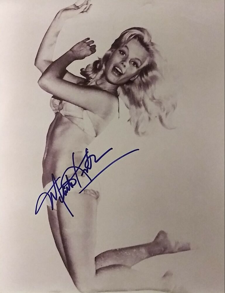 Marta Kristen signed 8 x 10