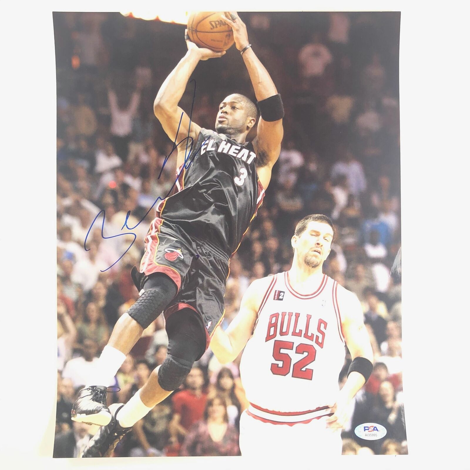Dwyane Wade signed 11x14 Photo Poster painting PSA/DNA Miami Heat Autographed