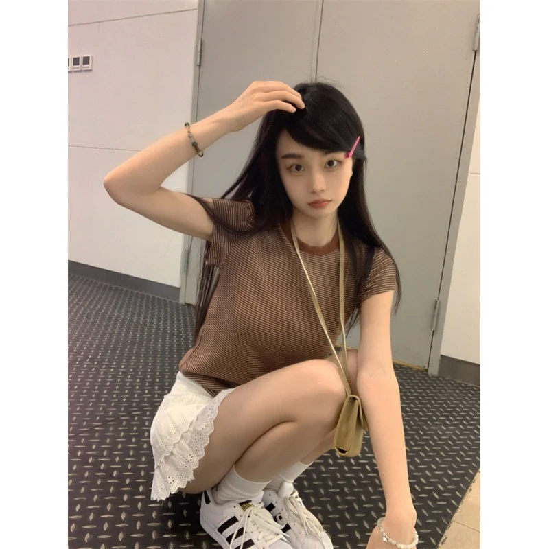 Uveng Uveng Short-Sleeved Striped T-Shirt Female 2024 Summer Hot Girl Slim Slim Bottom Shirt Versatile Student Short Top