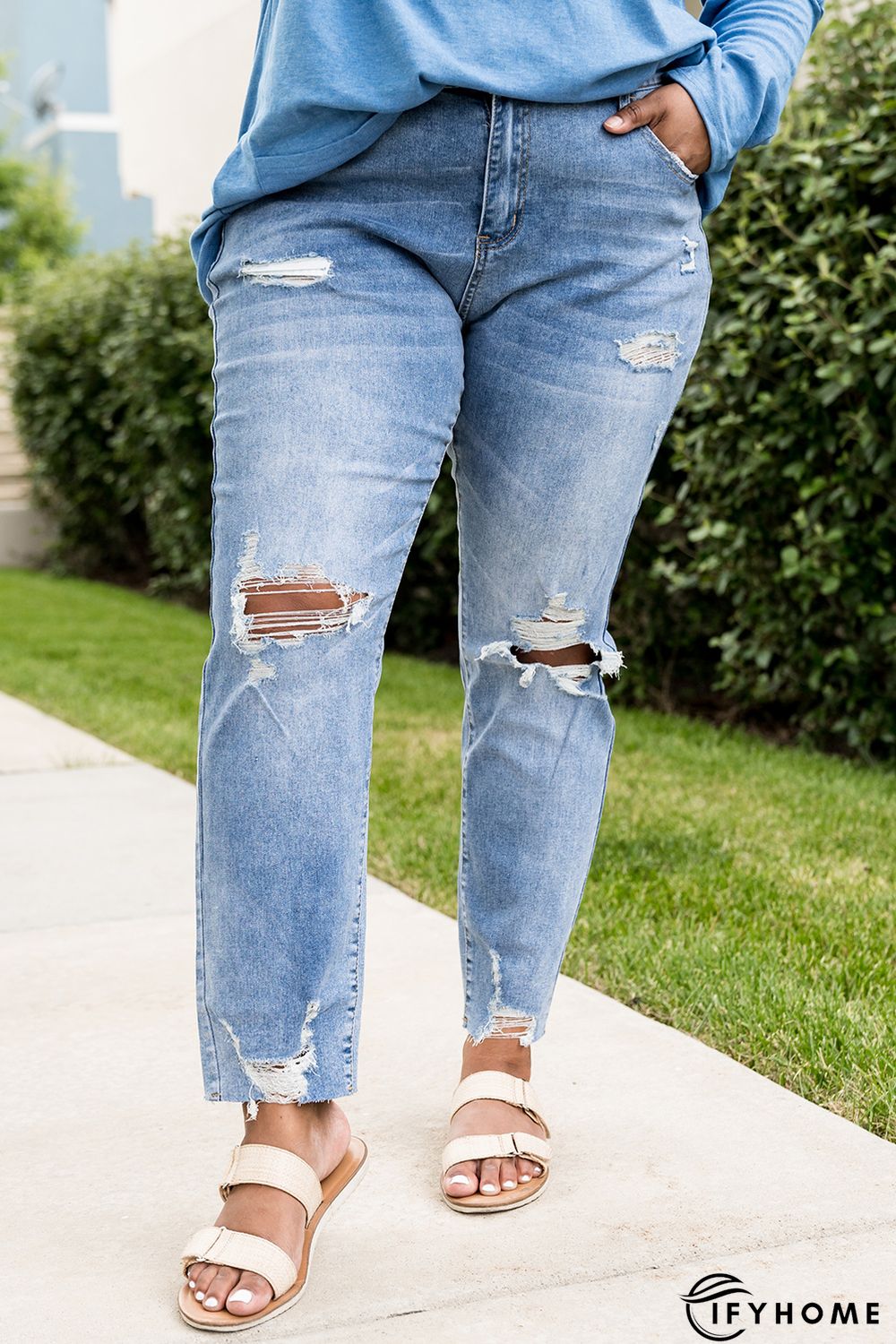 Sky Blue Distressed Holes Frayed Hem Plus Size Jeans | IFYHOME