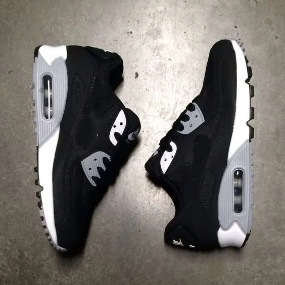 Women's Sneakers