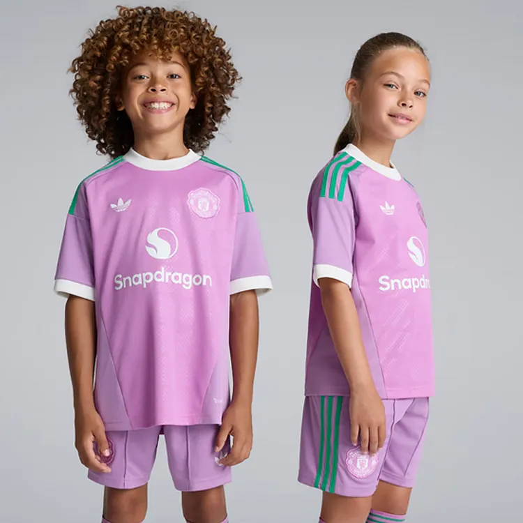 Kids Manchester United 26/27 Pink GK Jersey 1:1 Thai Quality