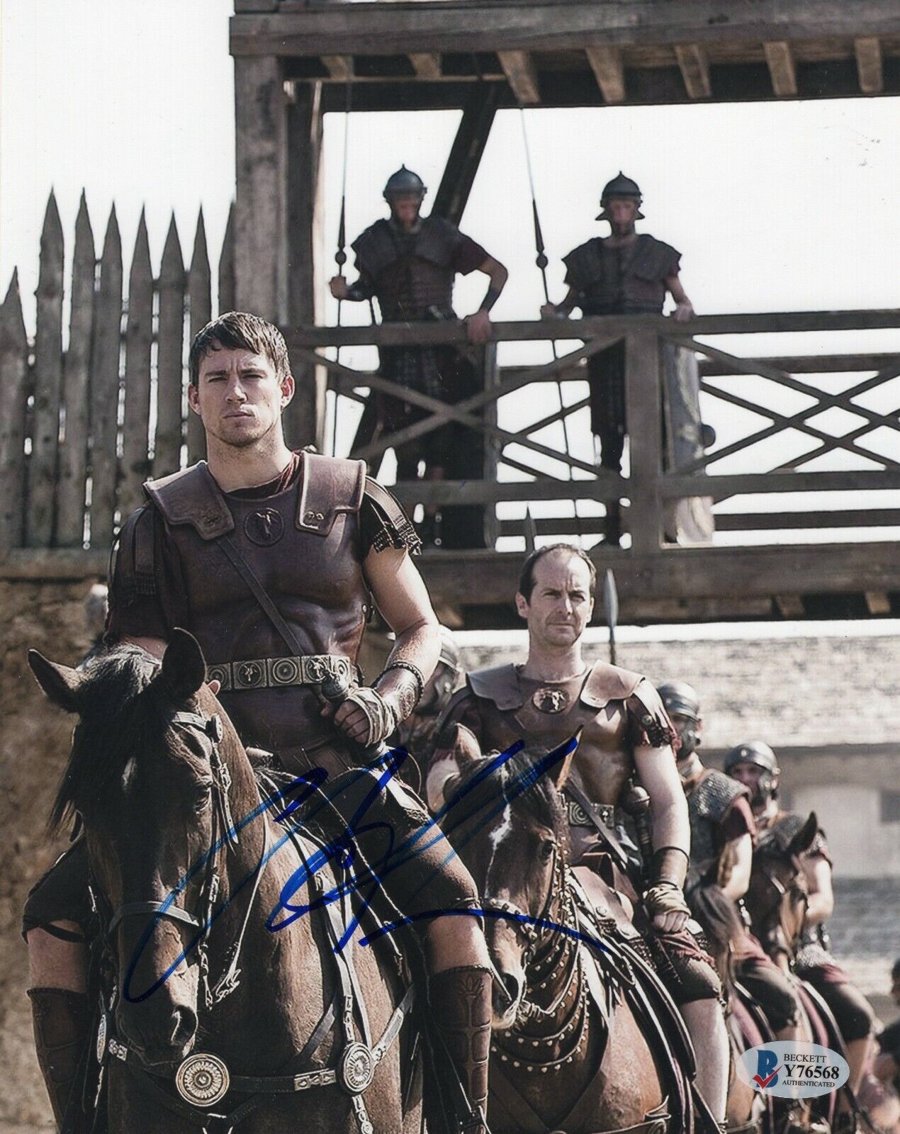 Channing Tatum The Eagle Marcus Flavius Signed 8x10 Photo Poster painting w/Beckett COA Y76568