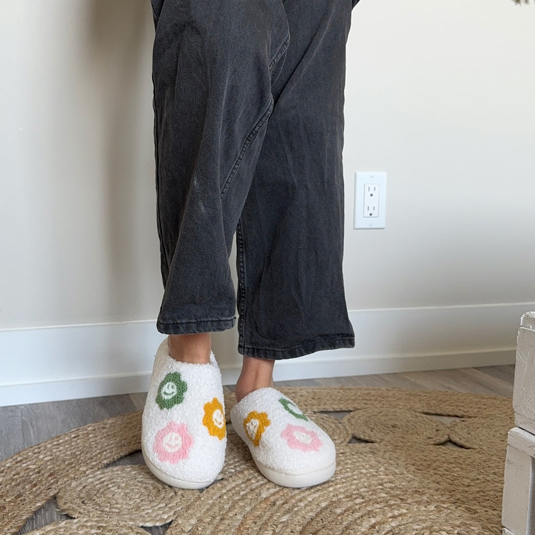 nordic_peace_plush_slippers