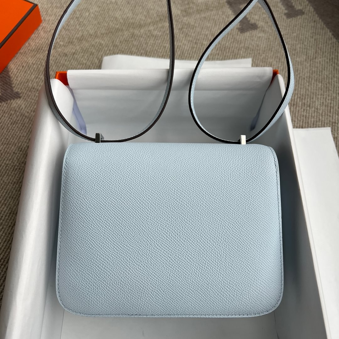 Constance 18CM Epsom T0 Bleu Brume PHW