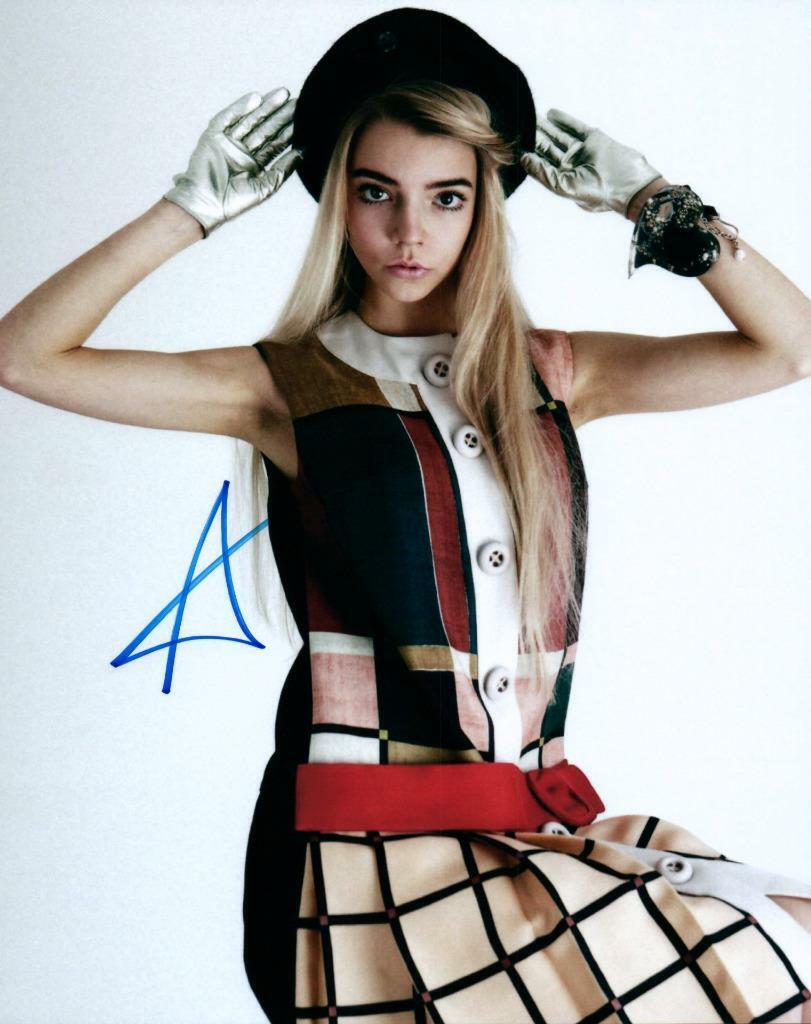 Anya Taylor Joy signed 8x10 Photo Poster painting picture autographed good looking plus COA