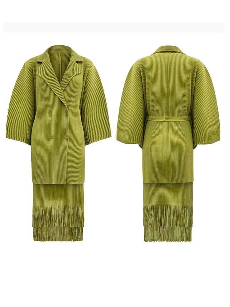 Modern Green V-neck Notched Collar Double-breasted Pleated Coat And Tassel Hem Skirt Set