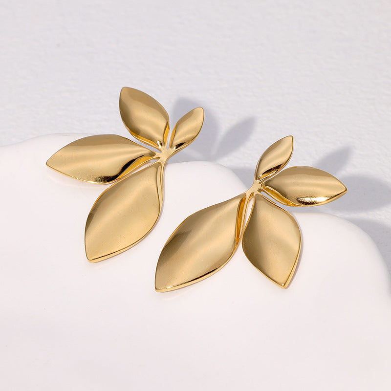 Simple Holiday Style Niche Design Earrings Leaf Glossy Ins Style Fashionable And Versatile Stainless Steel Earrings