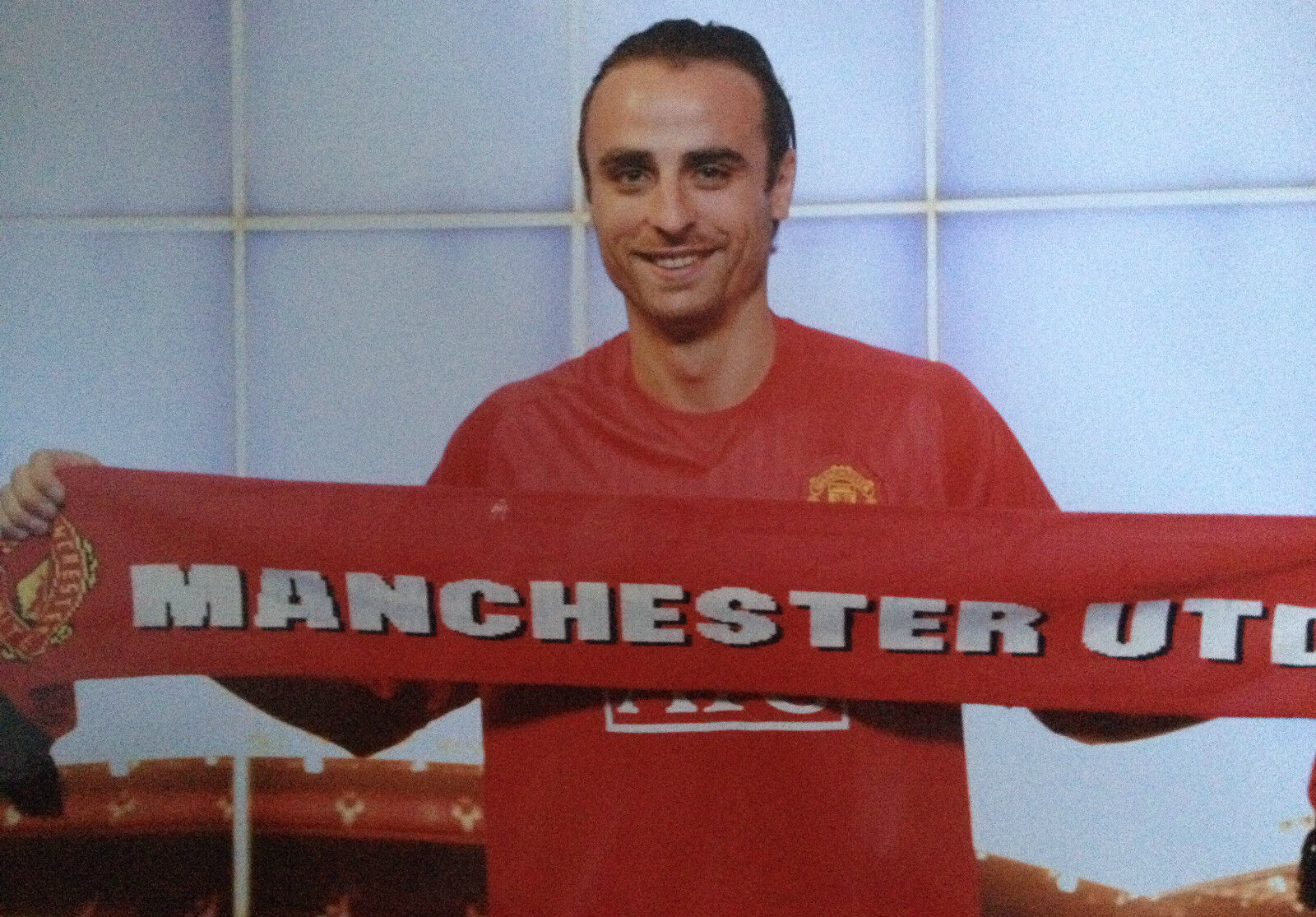 DIMITAR BERBATOV - MANCHESTER UNITED FOOTBALLER - SUPERB COLOUR Photo Poster paintingGRAPH