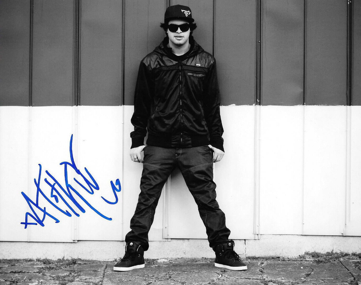 GFA Troy Beetles Canadian DJ * DATSIK * Signed 8x10 Photo Poster painting AD2 COA