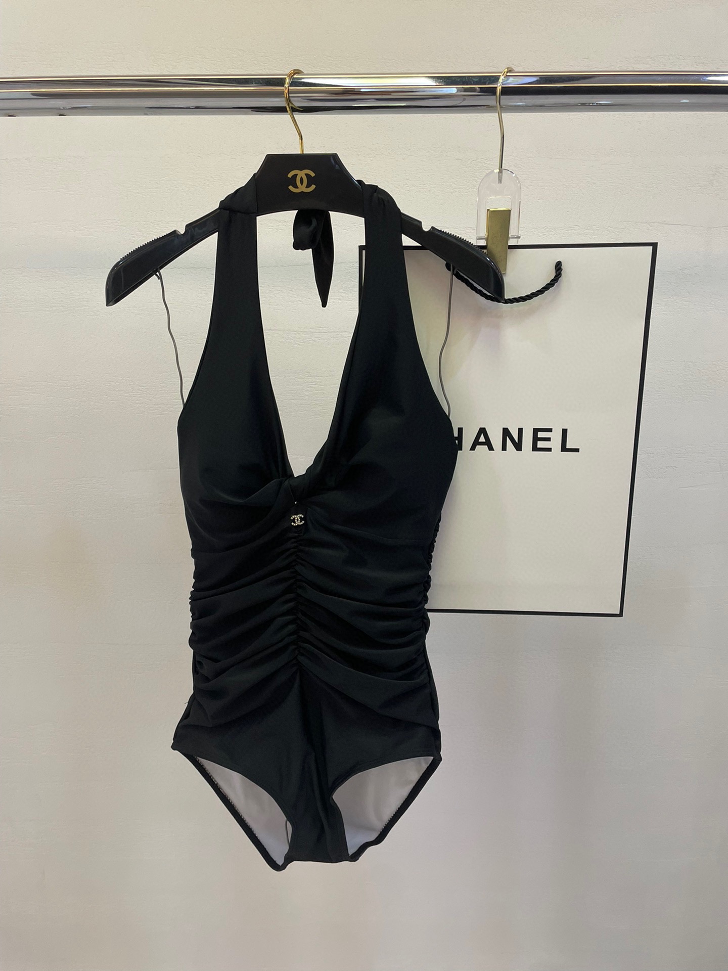 08ba39c1a9b176c4b93a8b9610e182db