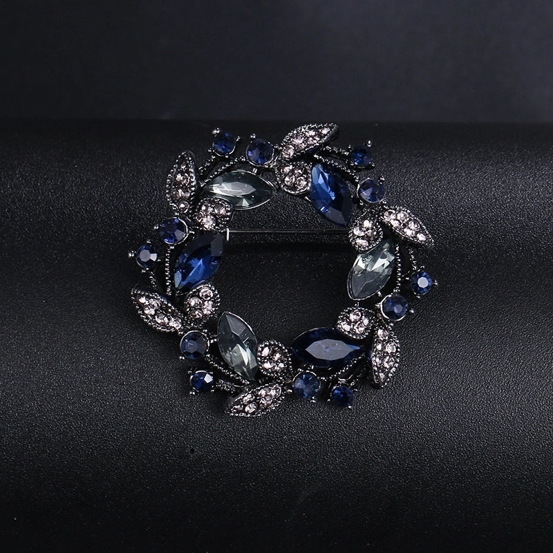Korean Style Pin Flower Alloy Plating Rhinestones Women’S Brooches