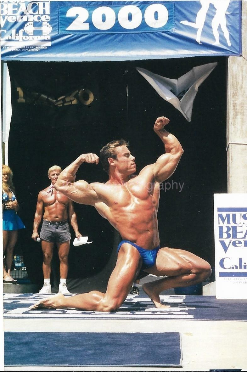 MUSCLE MAN Bodybuilder FOUND Photo Poster painting Color VENICE BEACH CALIFORNIA Original 07 8 G