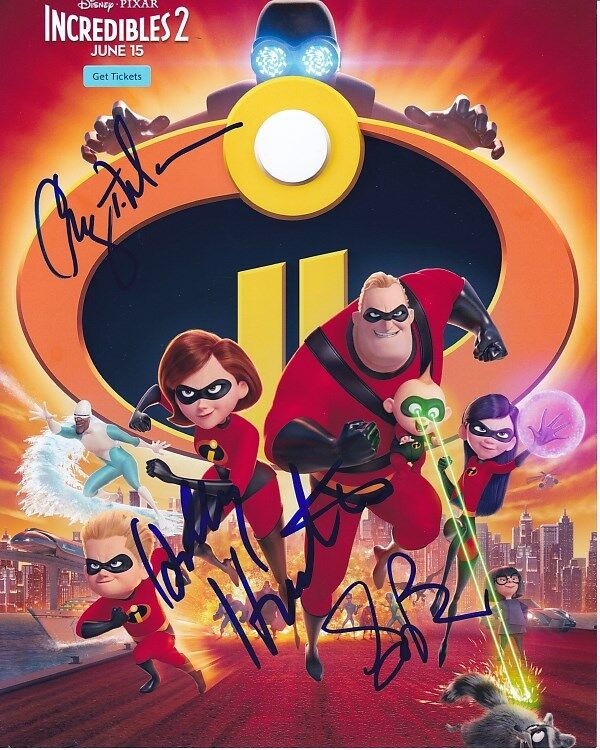 CRAIG T. NELSON HOLLY HUNTER SOPHIA BUSH signed THE INCREDIBLES 2 8x10 Photo Poster painting