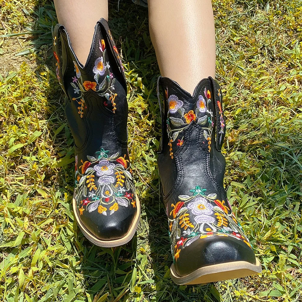 Vstacam Vintage Retro Female Western Boots Women Embroidered Chunky Heels Female Ankle Boots 2022 Fashion Classic Ladies Shoes